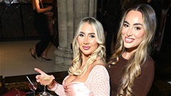 Nữ cầu thủ sexy nhất thế giới lại gây sốt